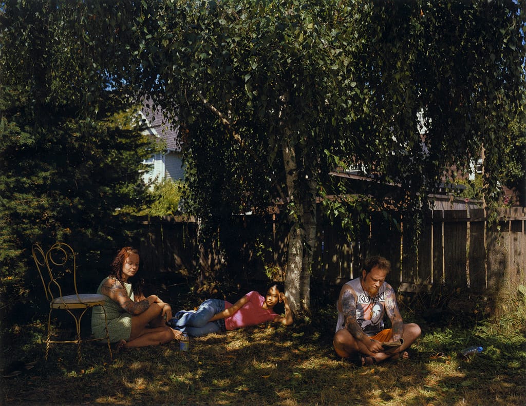 eff Wall, « Tattoos and Shadows », 2000.