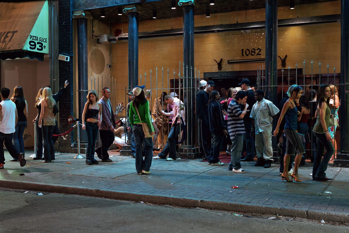 Jeff Wall, In Front of a Nightclub