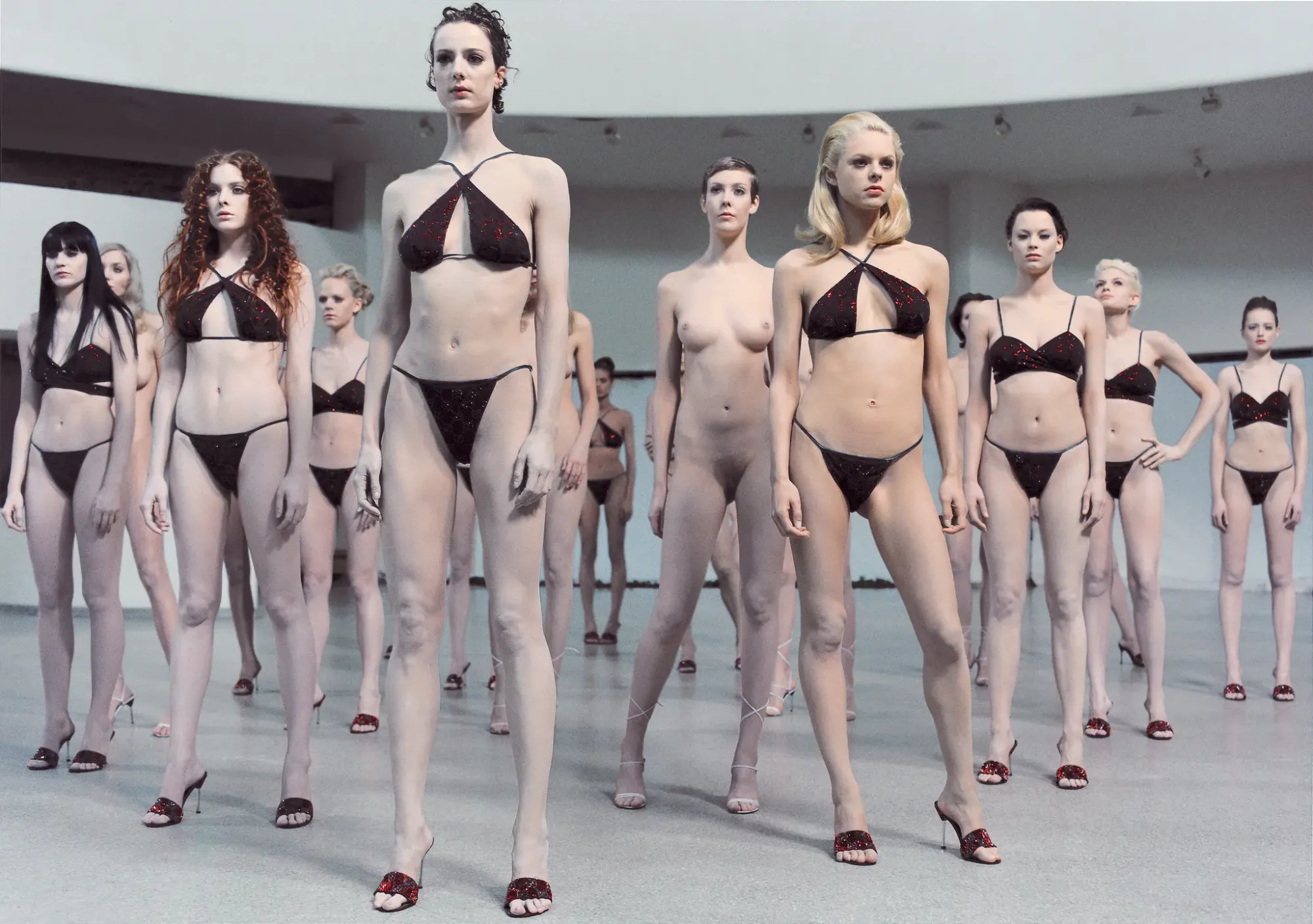 © Vanessa Beecroft. VB35. Solomon R. Guggenheim Museum, New York. 1998. 