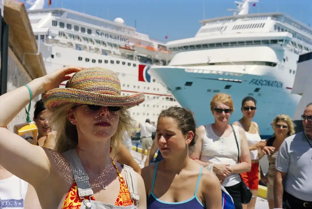Cozumel, Mexico, 2002 © Martin Parr / Magnum Photos